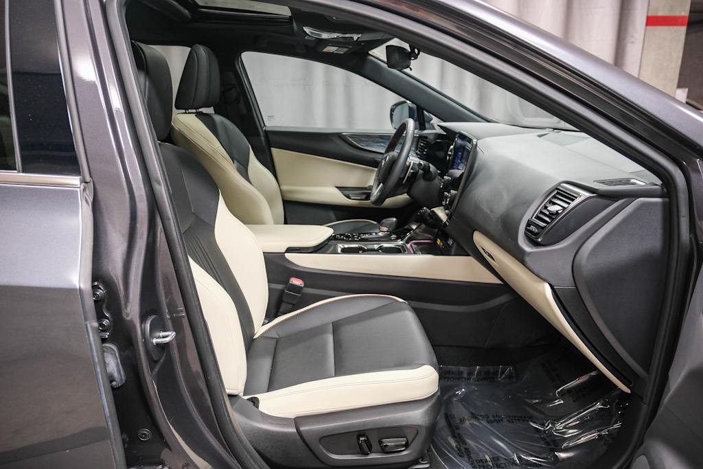 Thumbnail: 2024 Lexus ES - 9