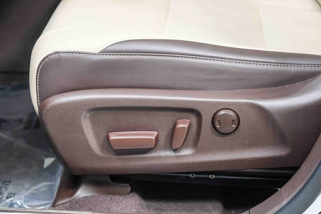 Thumbnail: 2019 Lexus RX - 28