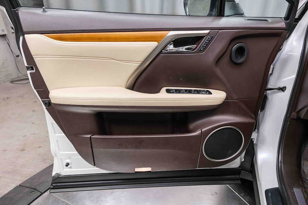 Thumbnail: 2019 Lexus RX - 27