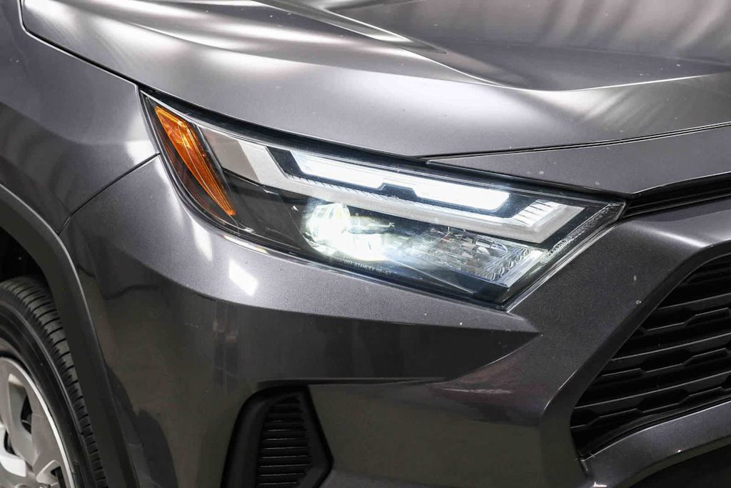 Thumbnail: 2024 Toyota RAV4 - 30