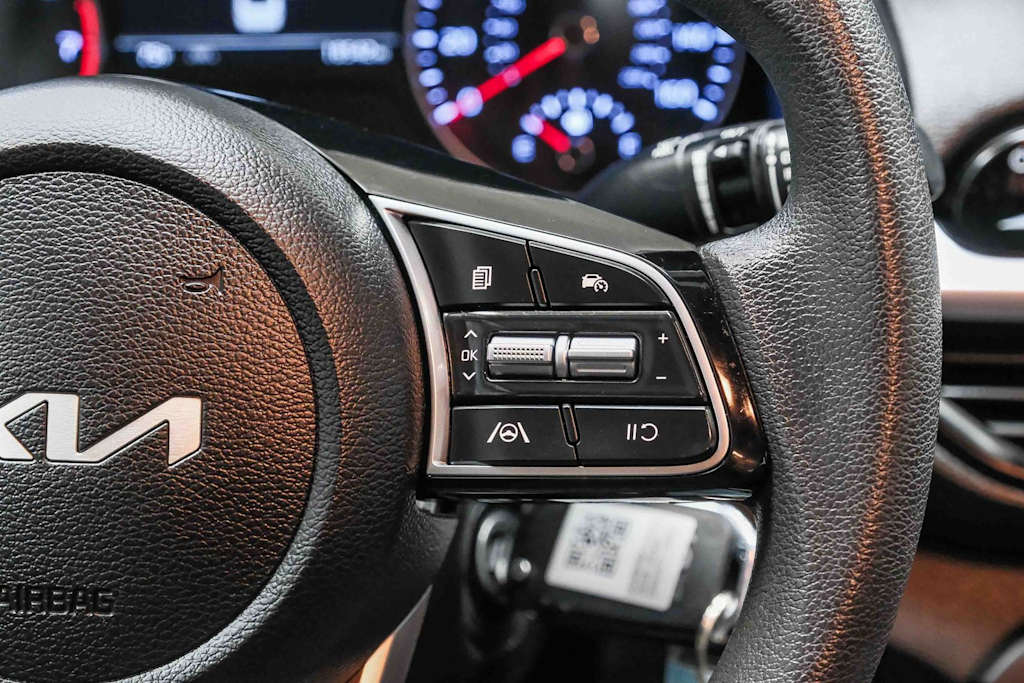 Thumbnail: 2024 Kia Forte - 27
