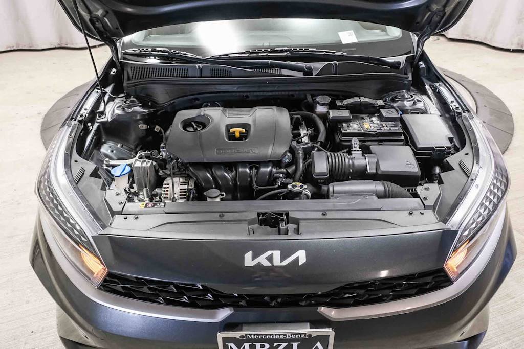 Thumbnail: 2024 Kia Forte - 8
