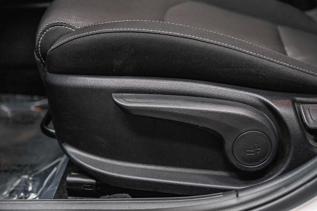 Thumbnail: 2023 Kia Forte - 28