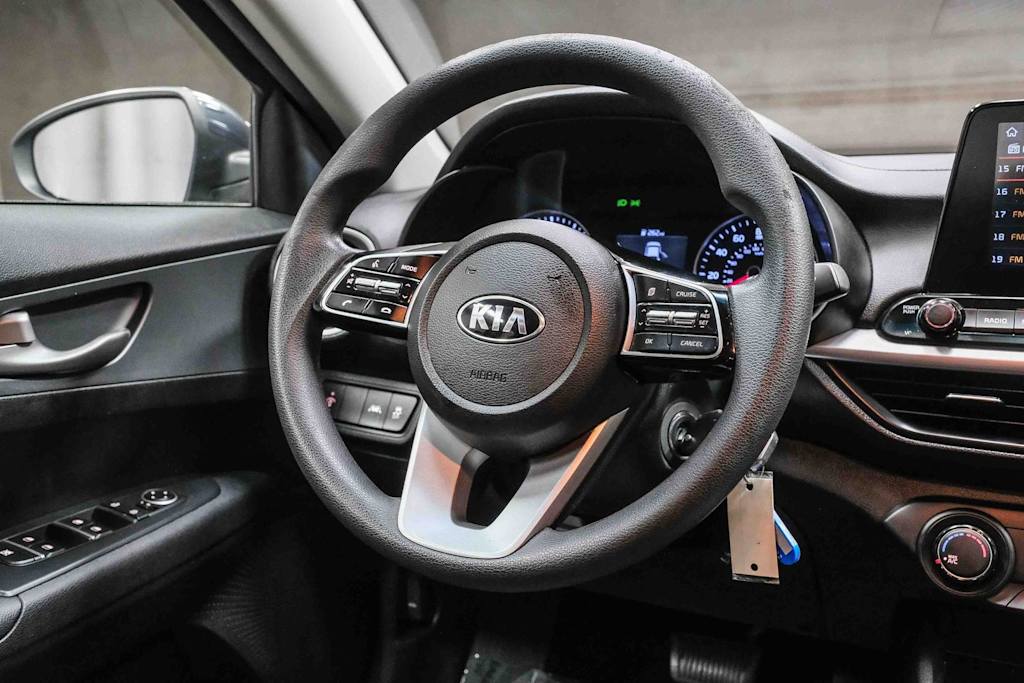 Thumbnail: 2020 Kia Forte - 10