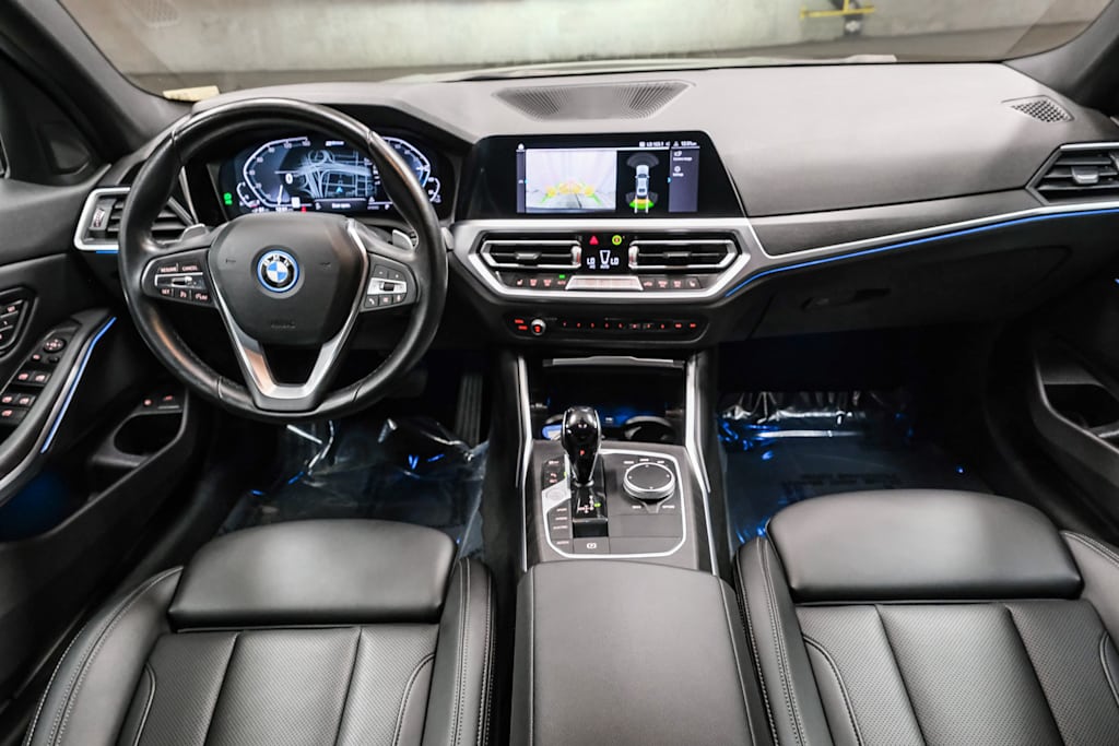 Thumbnail: 2022 BMW 3 Series - 2