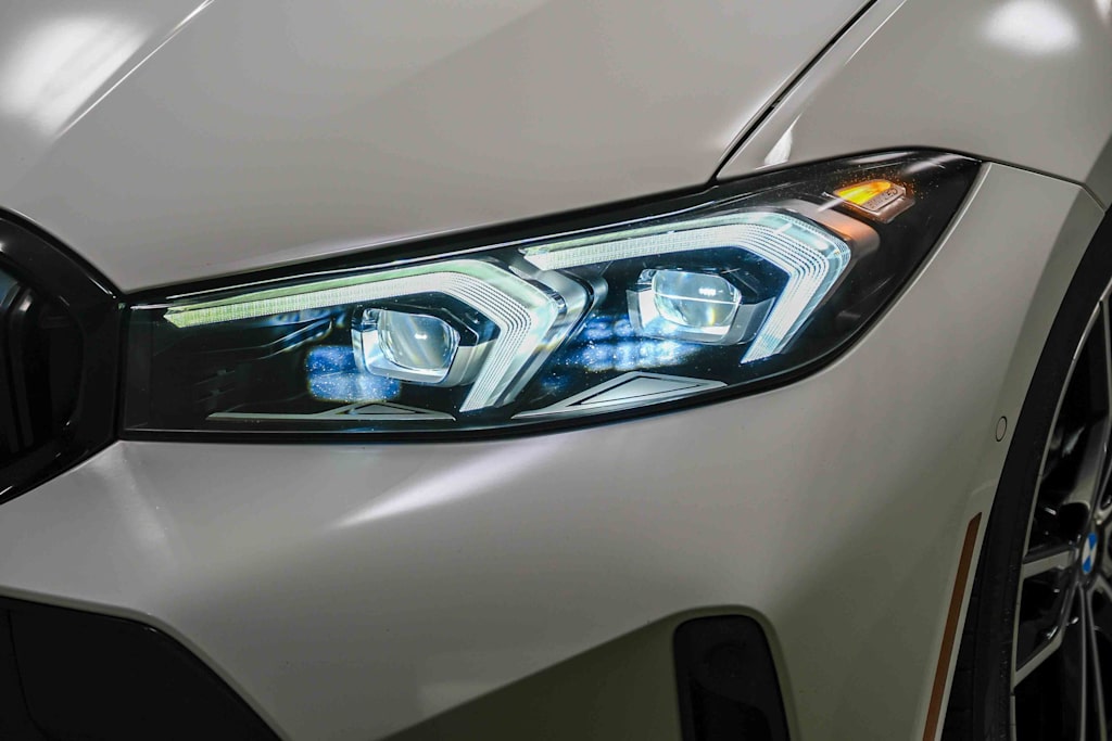 Thumbnail: 2023 BMW 3 Series - 23