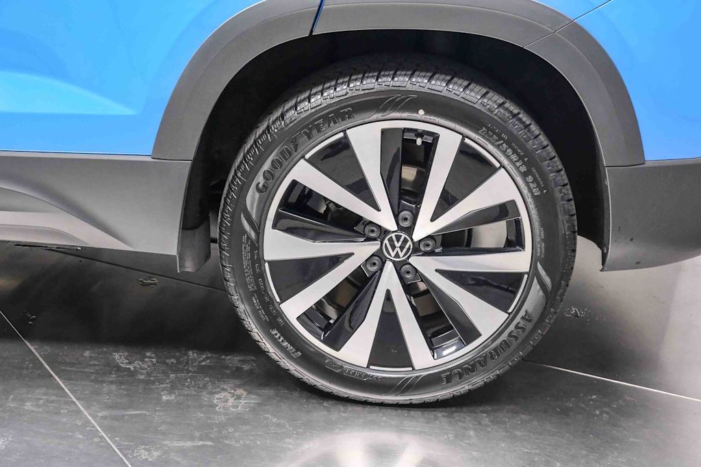 Thumbnail: 2022 Volkswagen Taos - 8