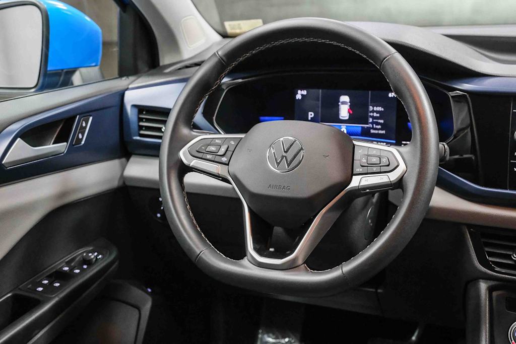 Thumbnail: 2022 Volkswagen Taos - 10