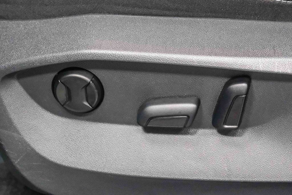Thumbnail: 2022 Volkswagen Taos - 29