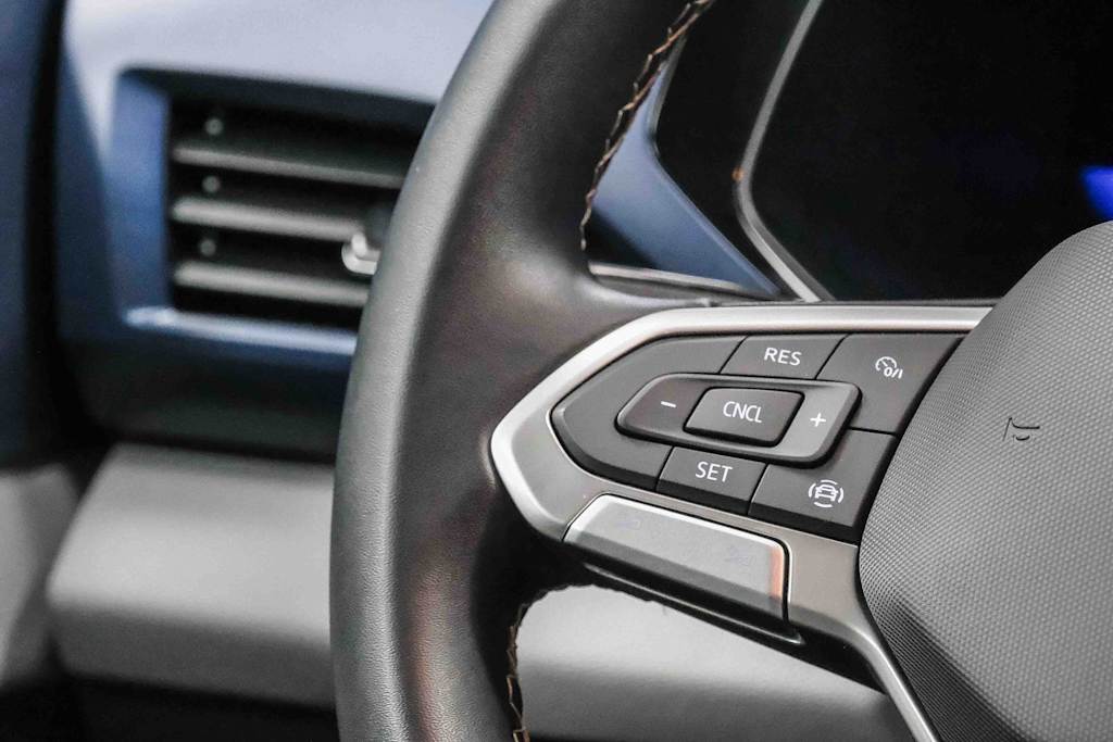 Thumbnail: 2022 Volkswagen Taos - 26