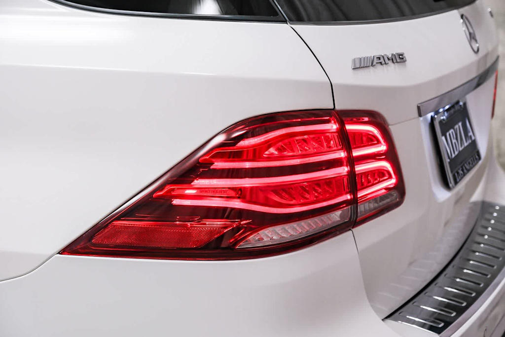 Thumbnail: 2018 Mercedes-Benz GLE - 18