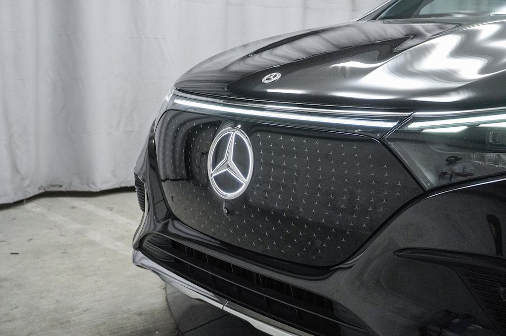 Thumbnail: 2023 Mercedes-Benz EQS - 6