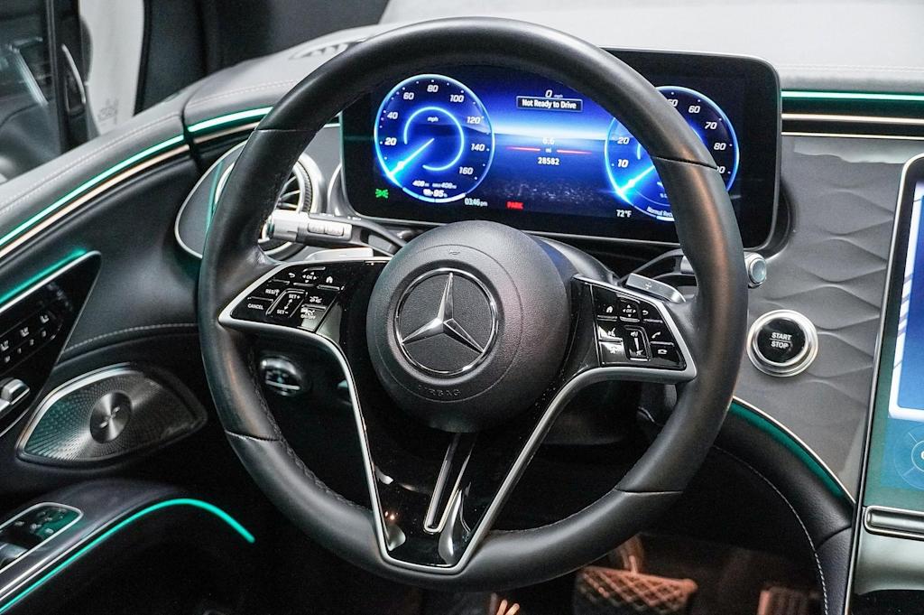 Thumbnail: 2023 Mercedes-Benz EQS - 8