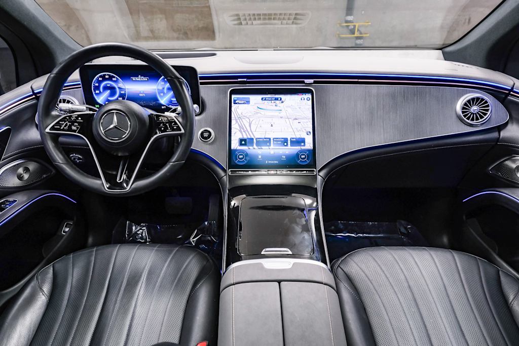 Thumbnail: 2023 Mercedes-Benz EQS - 2