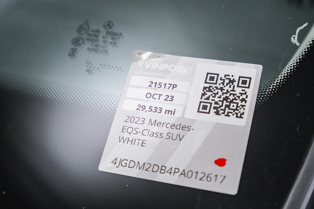 Thumbnail: 2023 Mercedes-Benz EQS - 12