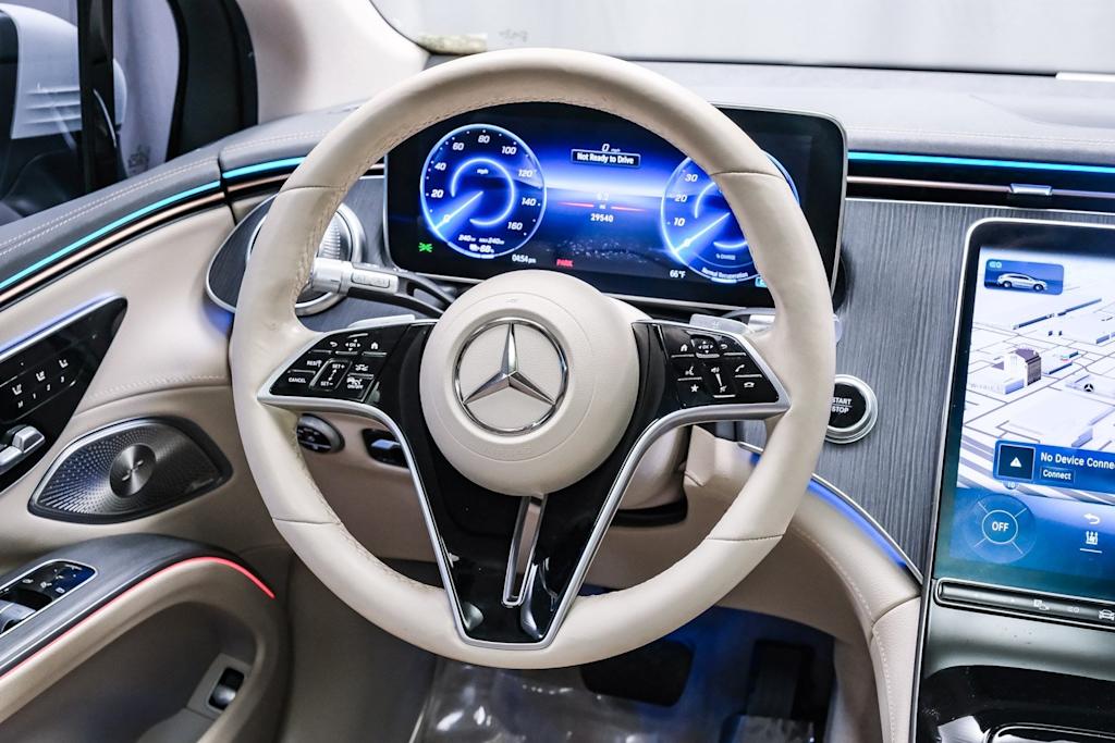 Thumbnail: 2023 Mercedes-Benz EQS - 7