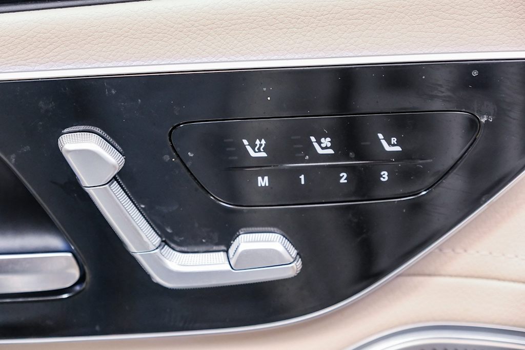 Thumbnail: 2023 Mercedes-Benz EQS - 24