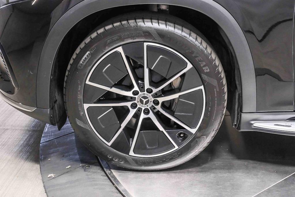 Thumbnail: 2023 Mercedes-Benz EQS - 19