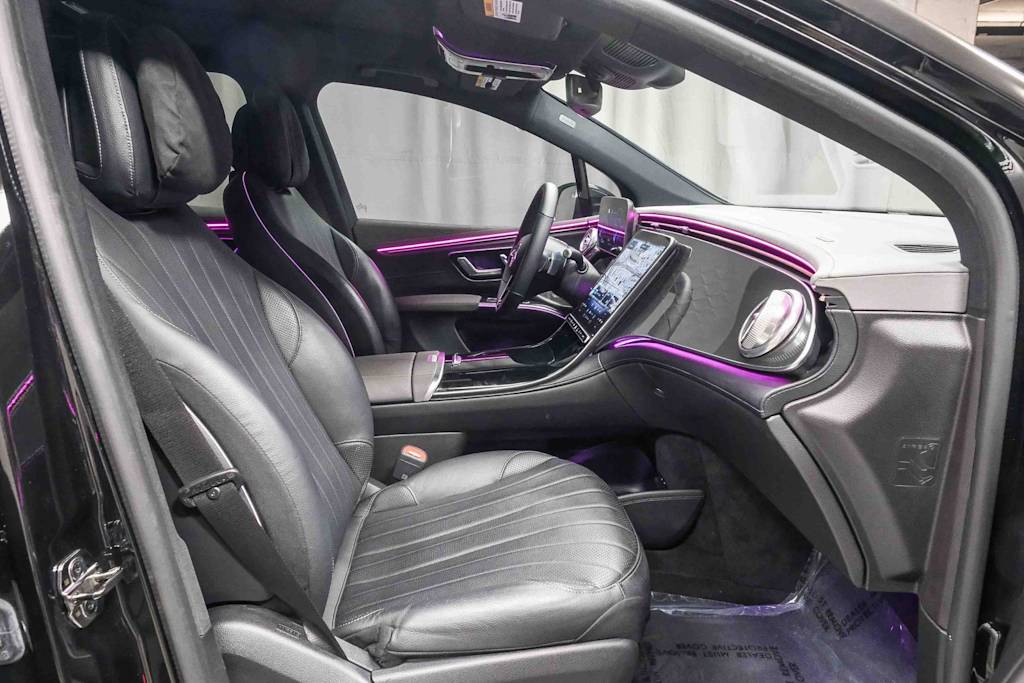 Thumbnail: 2023 Mercedes-Benz EQS - 9