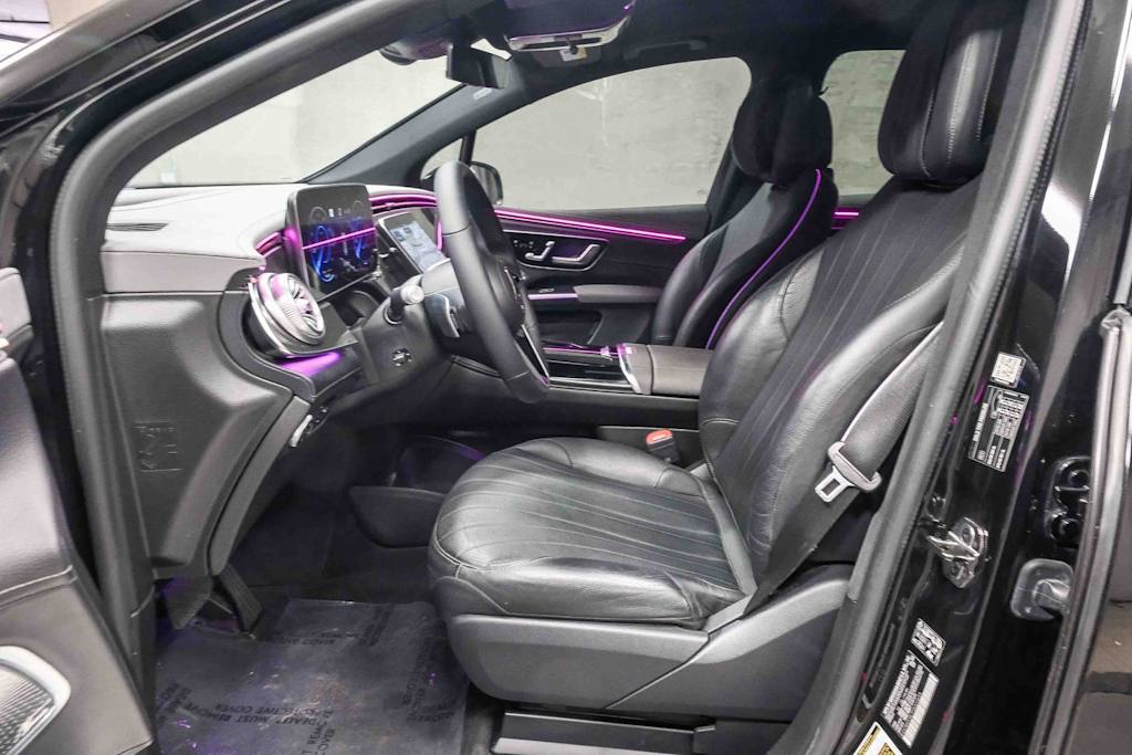 Thumbnail: 2023 Mercedes-Benz EQS - 10