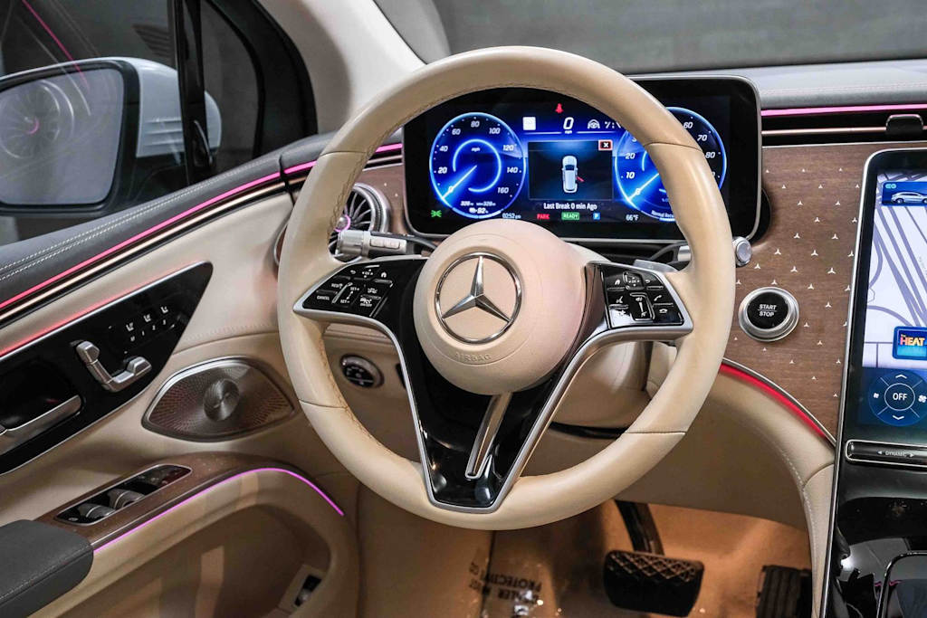 Thumbnail: 2023 Mercedes-Benz EQS - 9