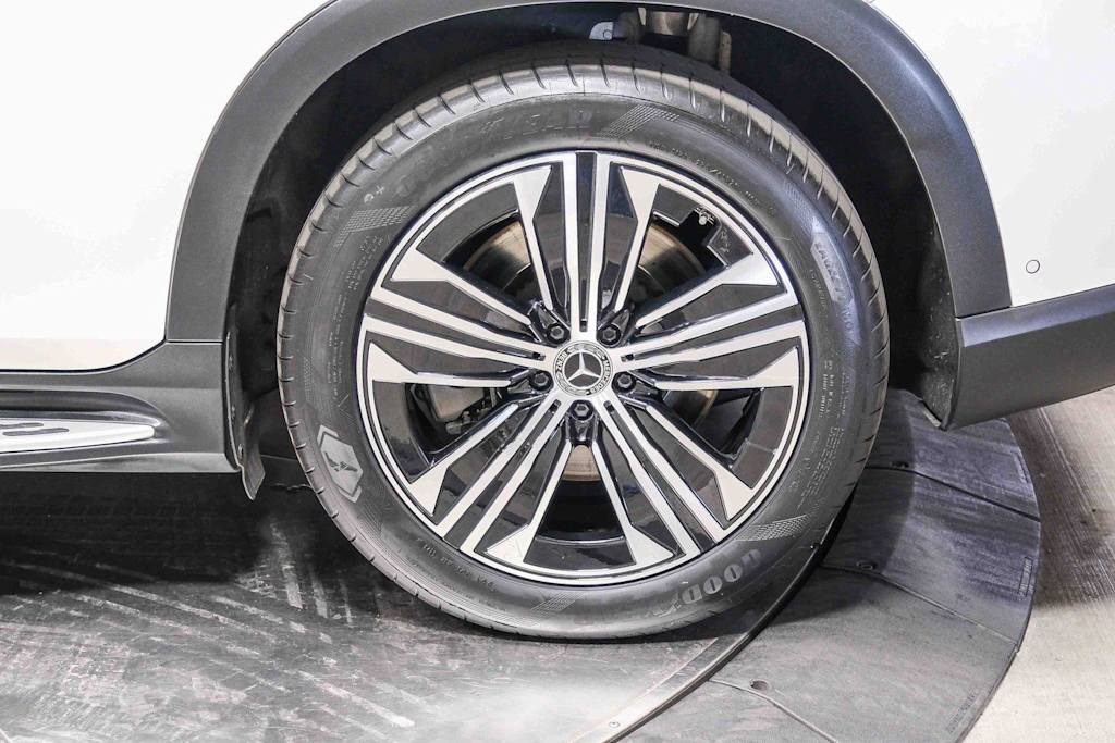 Thumbnail: 2023 Mercedes-Benz EQS - 6