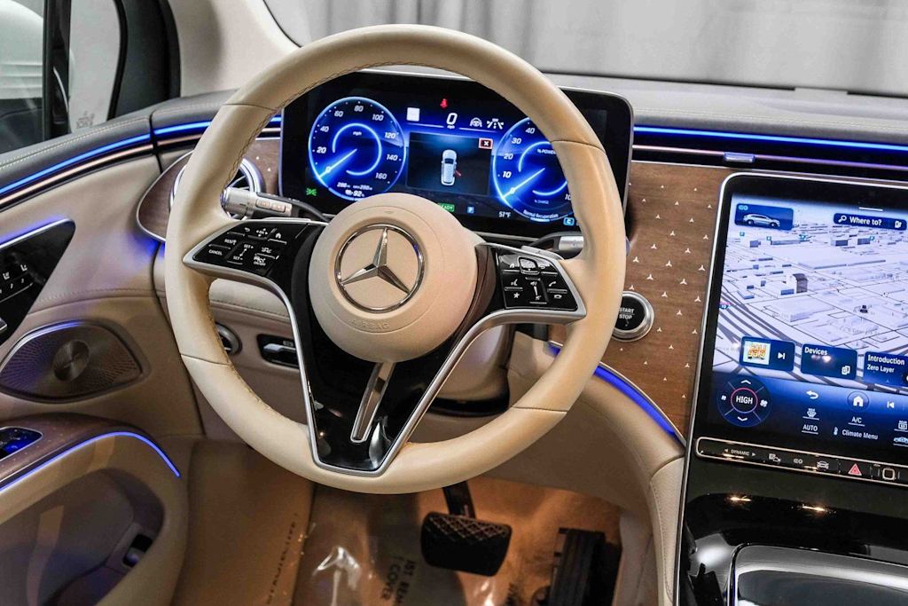 Thumbnail: 2023 Mercedes-Benz EQS - 8