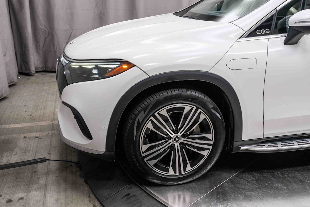 Thumbnail: 2023 Mercedes-Benz EQS - 19