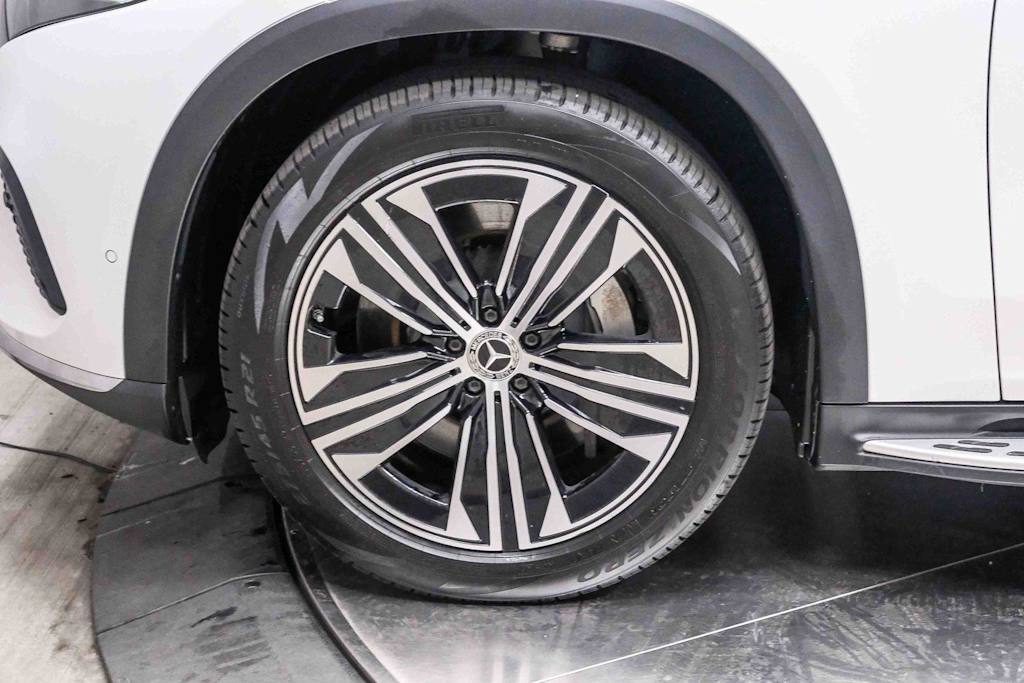 Thumbnail: 2023 Mercedes-Benz EQS - 18