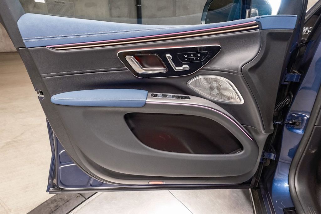 Thumbnail: 2026 Mercedes-Benz EQS - 25