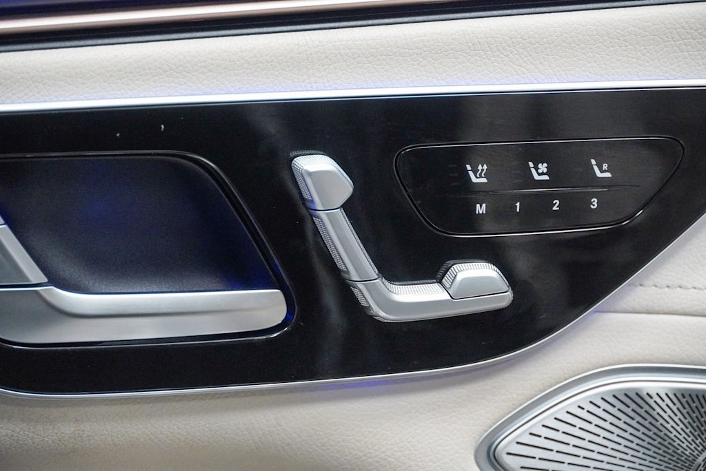 2023 Mercedes-Benz EQS 450 24