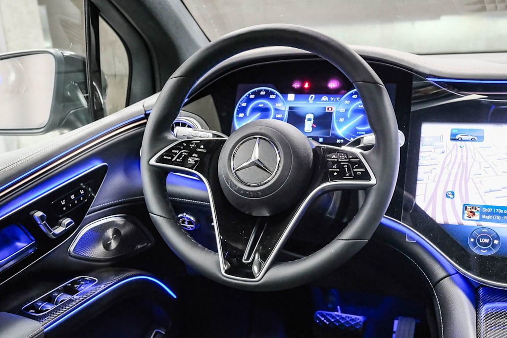 Thumbnail: 2026 Mercedes-Benz EQS - 9