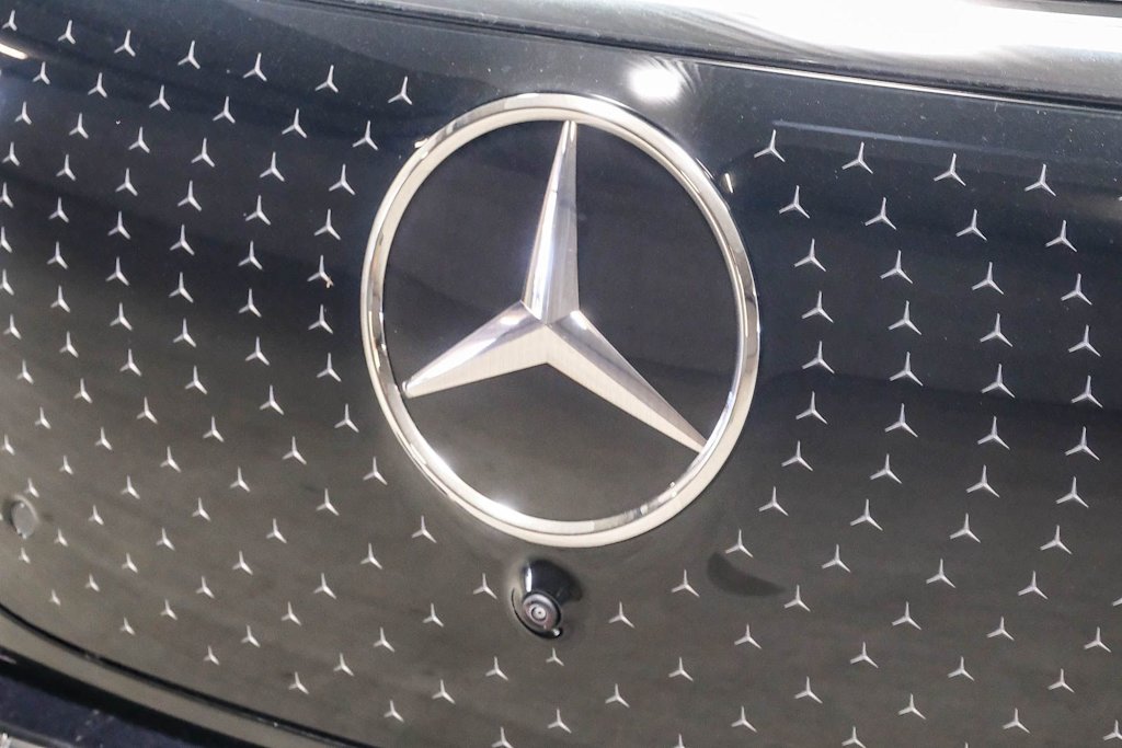 Thumbnail: 2026 Mercedes-Benz EQS - 7