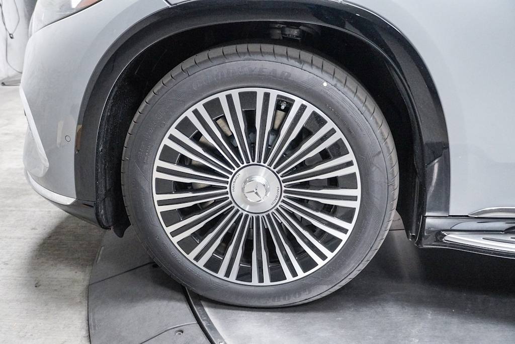 2025 Mercedes-Benz EQS Maybach EQS 680 7