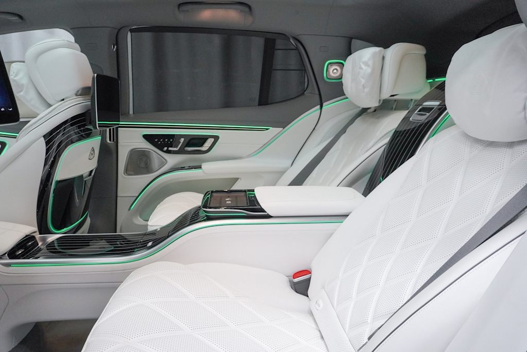 2025 Mercedes-Benz EQS Maybach EQS 680 24