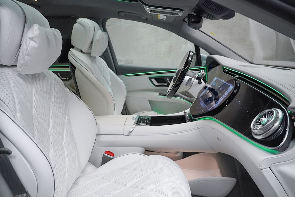2025 Mercedes-Benz EQS Maybach EQS 680 10