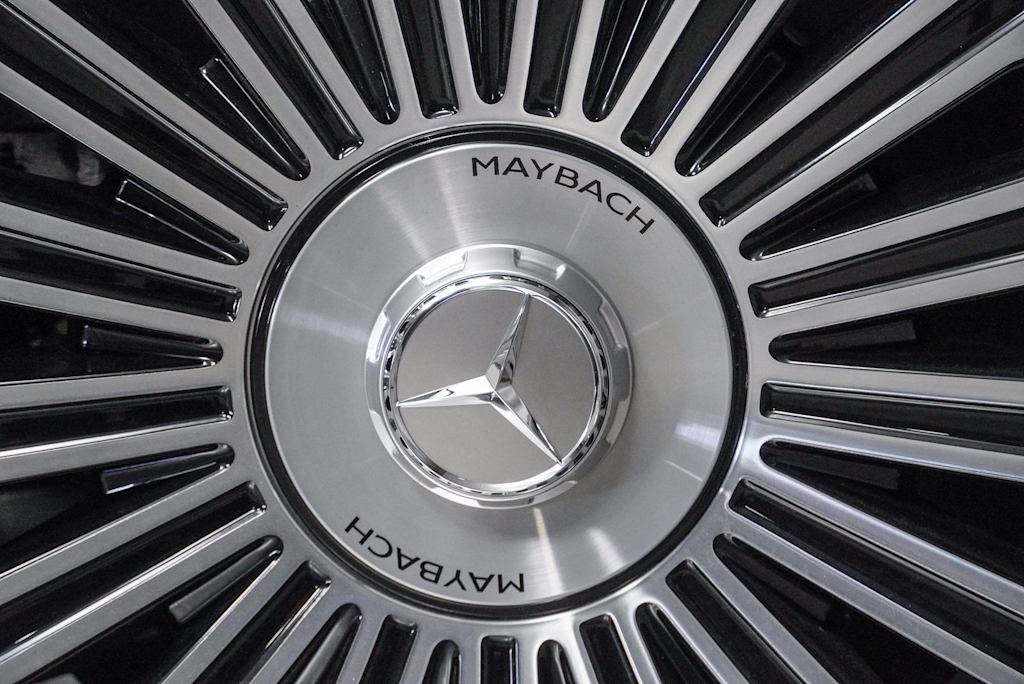 2025 Mercedes-Benz EQS Maybach EQS 680 21