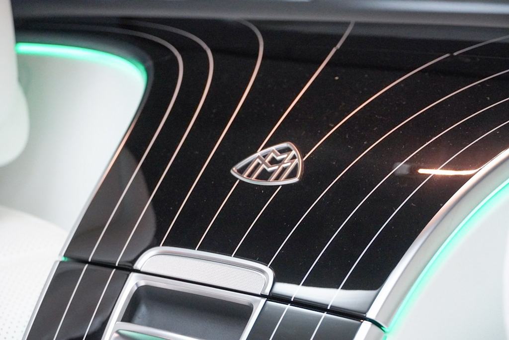 2025 Mercedes-Benz EQS Maybach EQS 680 8