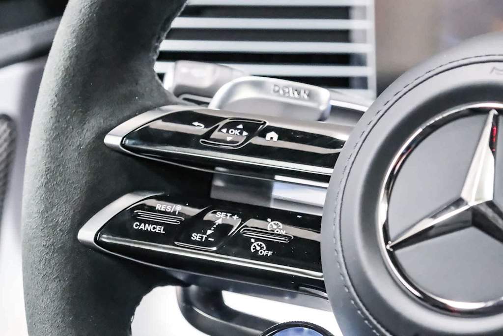 Thumbnail: 2026 Mercedes-Benz GLE - 16