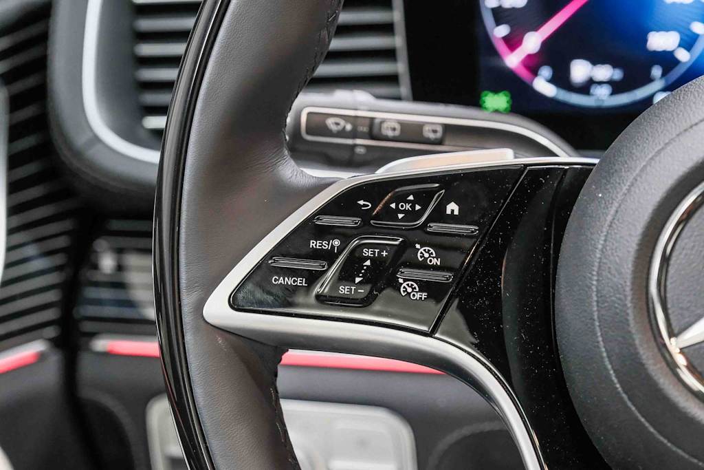 Thumbnail: 2026 Mercedes-Benz GLE - 26