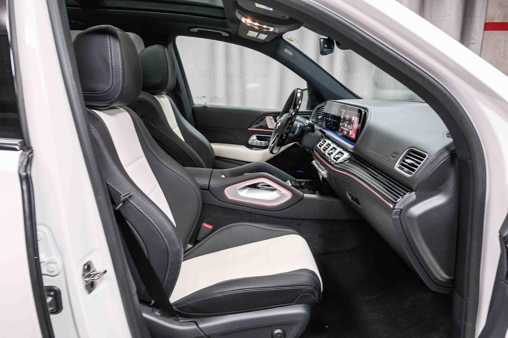 Thumbnail: 2026 Mercedes-Benz GLE - 11