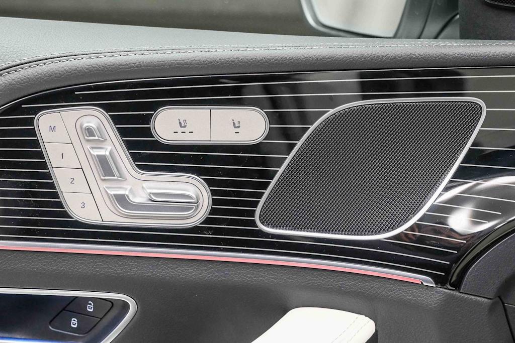 Thumbnail: 2026 Mercedes-Benz GLE - 30