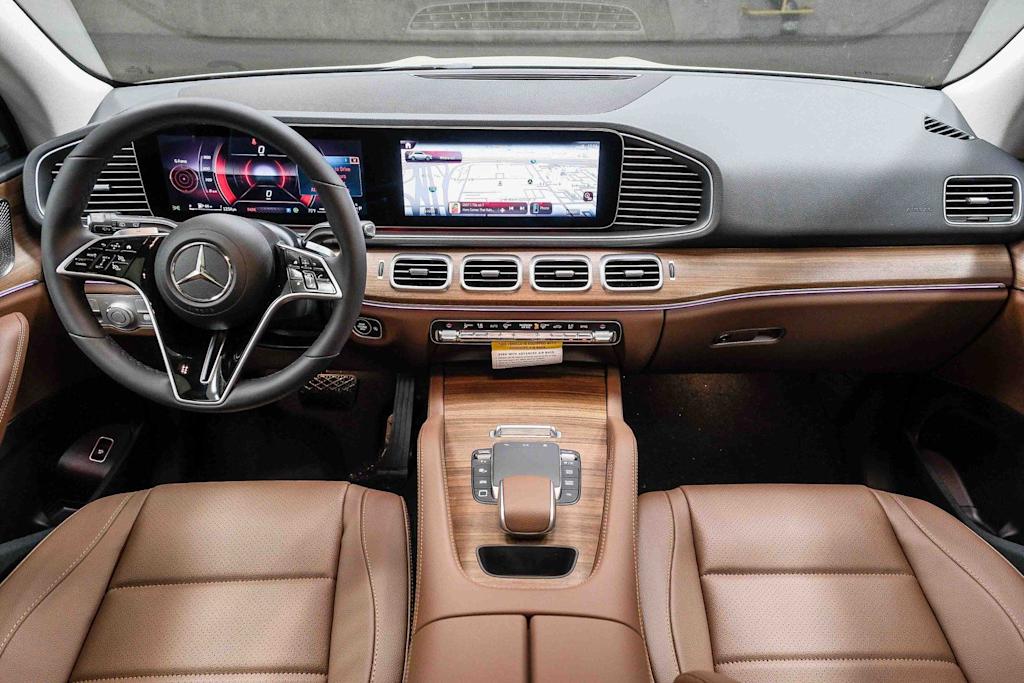 Thumbnail: 2026 Mercedes-Benz GLE - 2