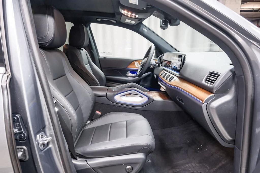 Thumbnail: 2026 Mercedes-Benz GLE - 9