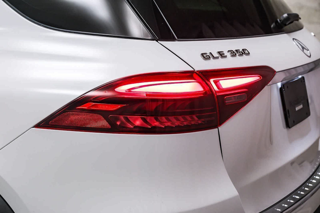 Thumbnail: 2026 Mercedes-Benz GLE - 22