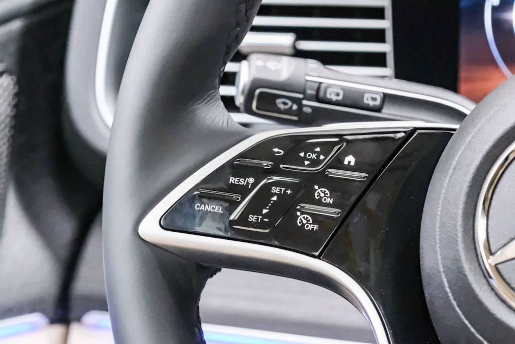 Thumbnail: 2026 Mercedes-Benz GLE - 45