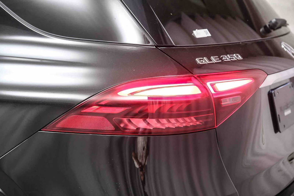 Thumbnail: 2026 Mercedes-Benz GLE - 18