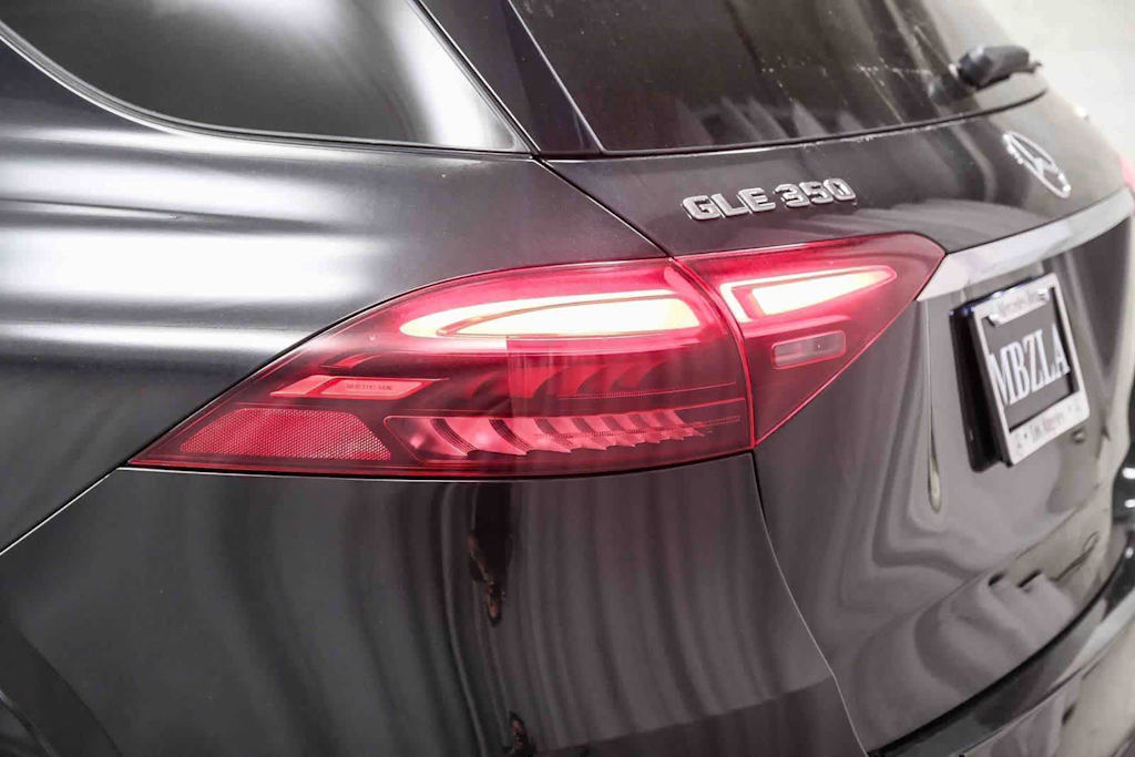 Thumbnail: 2026 Mercedes-Benz GLE - 18