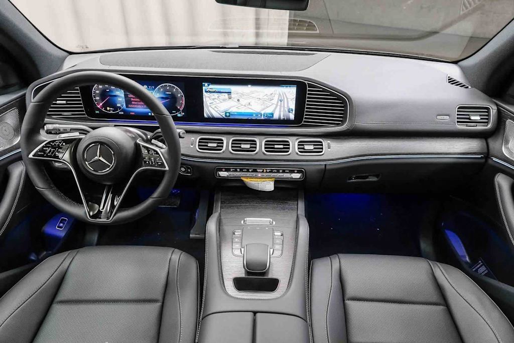 Thumbnail: 2026 Mercedes-Benz GLE - 2
