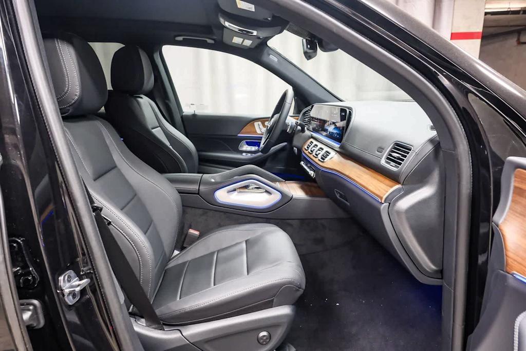 Thumbnail: 2026 Mercedes-Benz GLE - 9